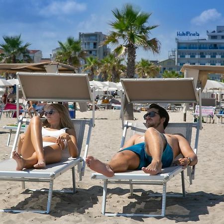 Hotel Pineta Sottomarina Eksteriør bilde